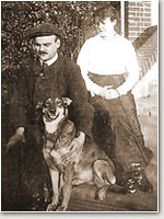 Hans Grade mit Frau und Hund